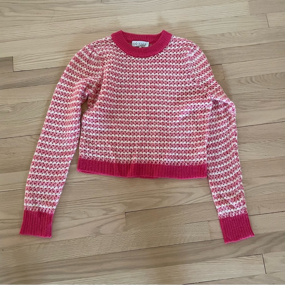 WAYF pink and white open knit cropped sweater S